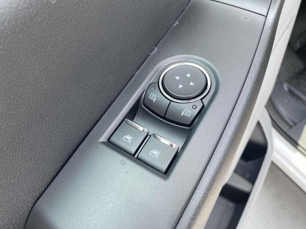 new 2025 Ford F-250 car, priced at $45,450