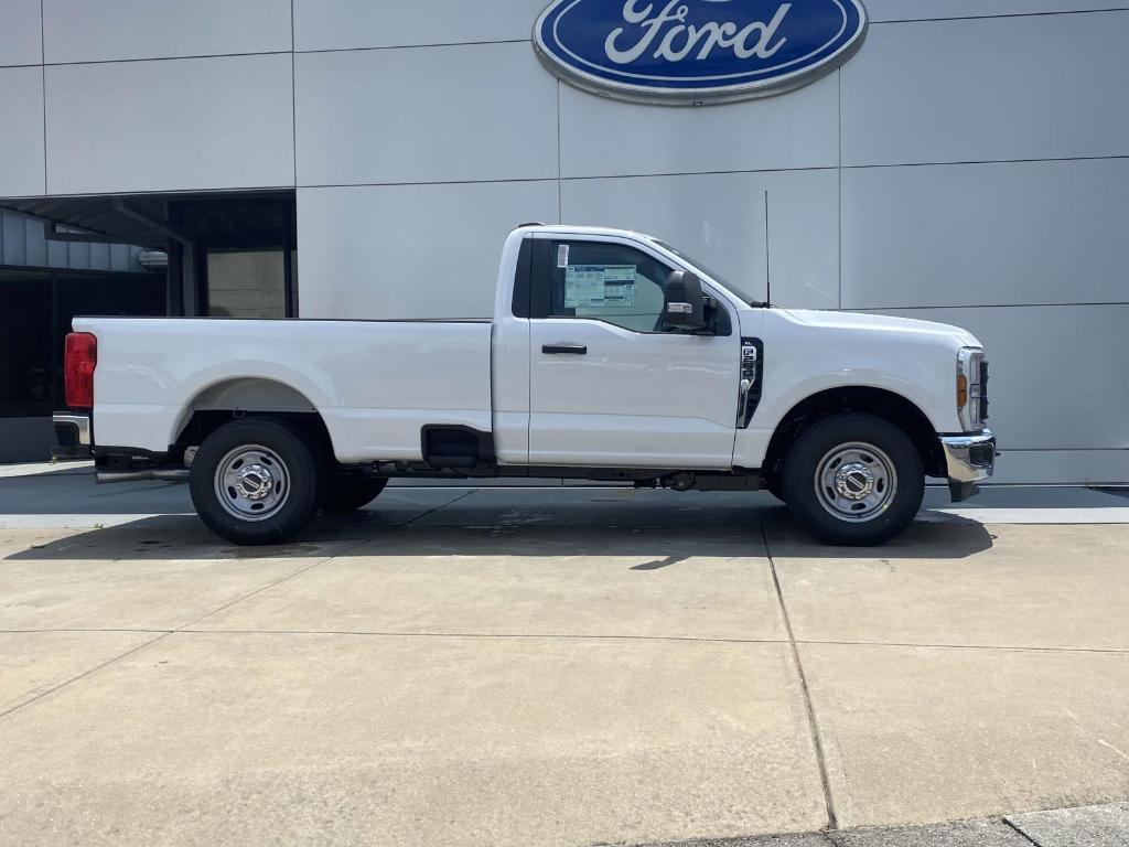 new 2025 Ford F-250 car, priced at $45,450