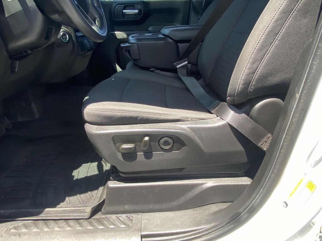 used 2022 Chevrolet Silverado 1500 car, priced at $32,794