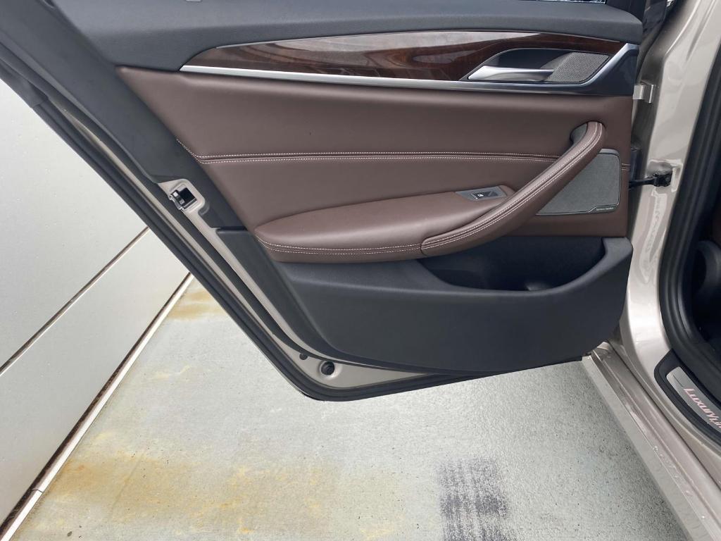 used 2018 BMW 540 car, priced at $22,994