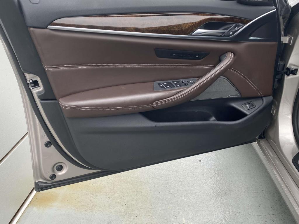 used 2018 BMW 540 car, priced at $22,994