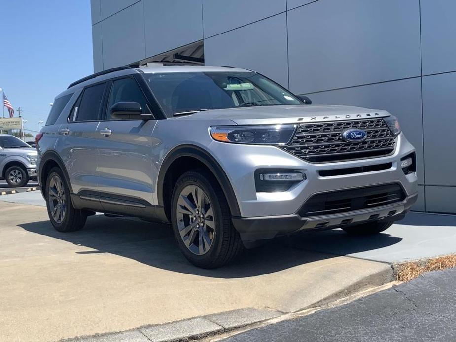 new 2024 Ford Explorer car, priced at $43,320