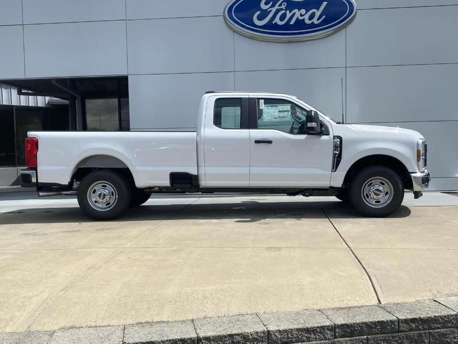 new 2024 Ford F-250 car, priced at $46,060