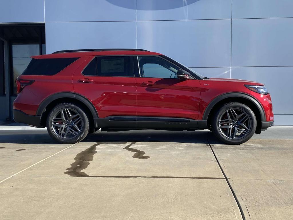 new 2025 Ford Explorer car, priced at $46,540