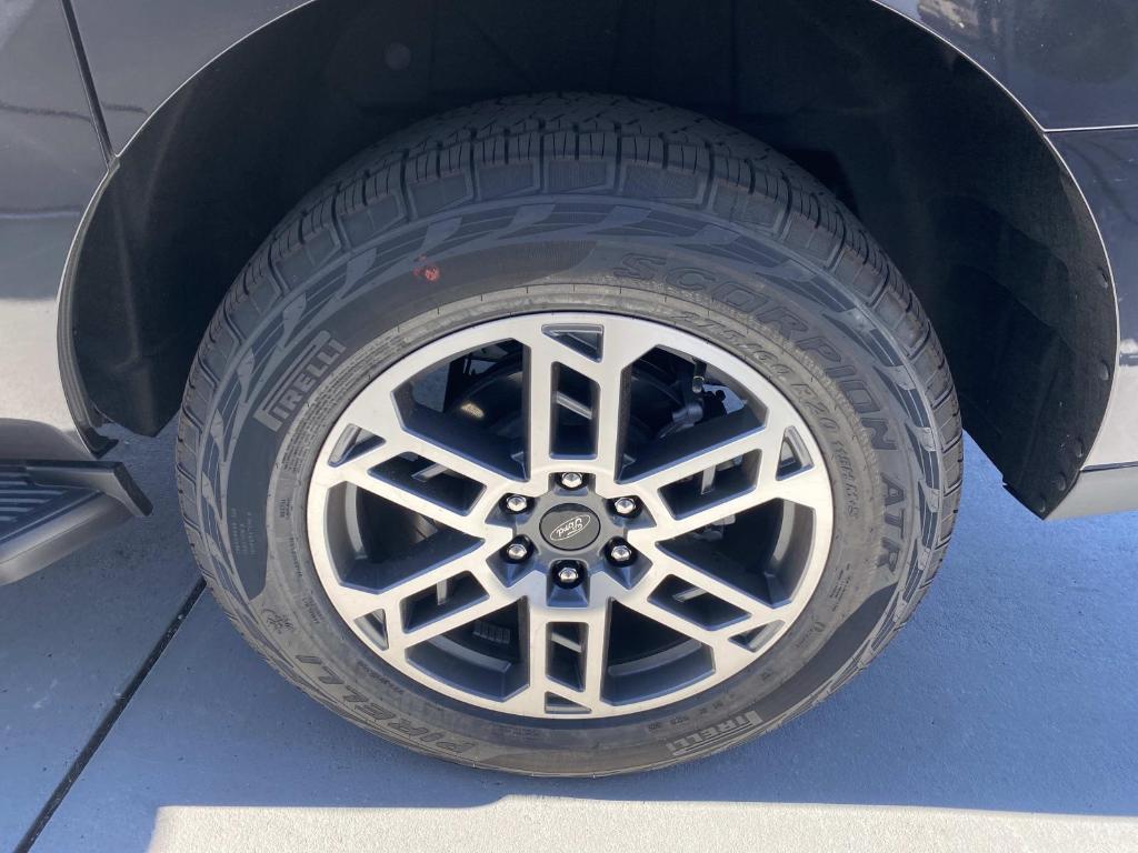 new 2025 Ford Expedition Max car, priced at $72,840