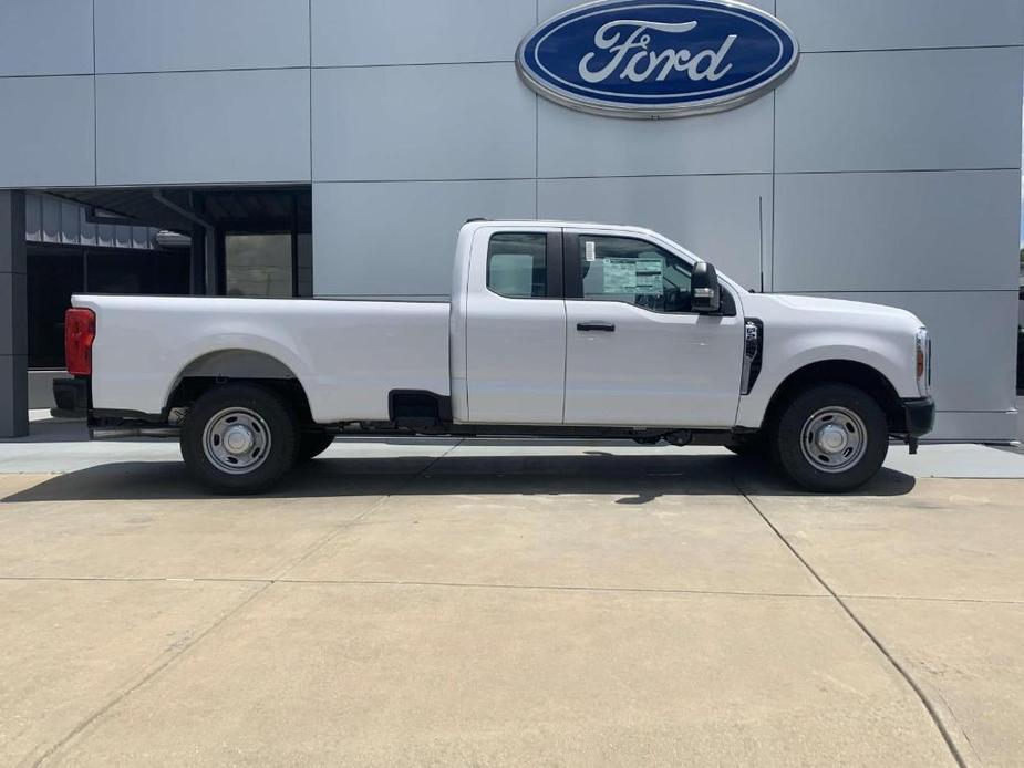new 2024 Ford F-250 car, priced at $49,015