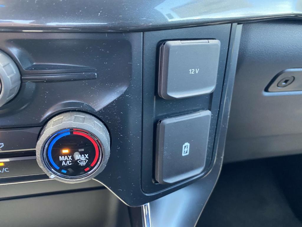 new 2025 Ford F-150 car, priced at $41,295