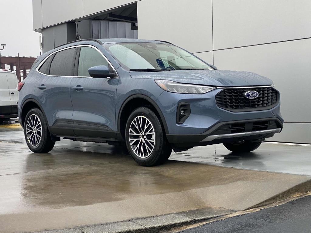 new 2025 Ford Escape car, priced at $37,055