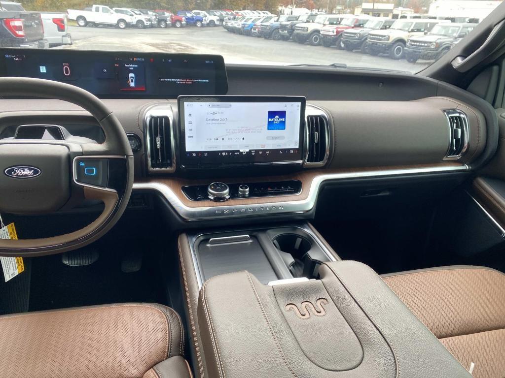 new 2025 Ford Expedition Max car, priced at $88,535