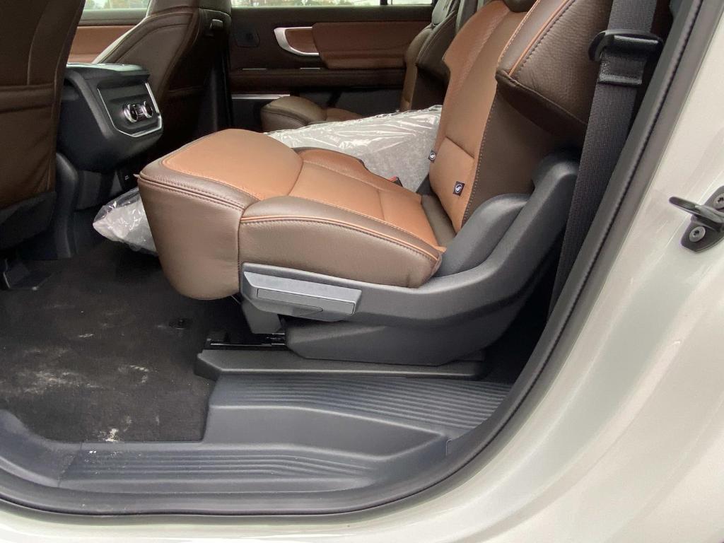 new 2025 Ford Expedition Max car, priced at $88,535