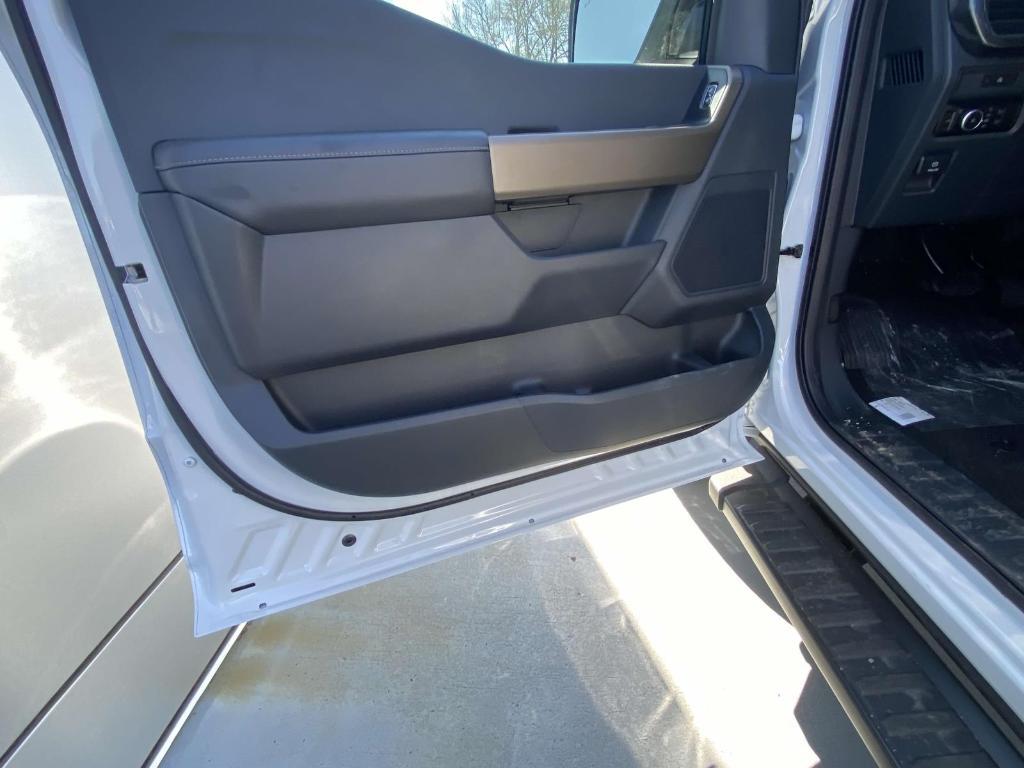 new 2025 Ford F-150 car, priced at $50,222