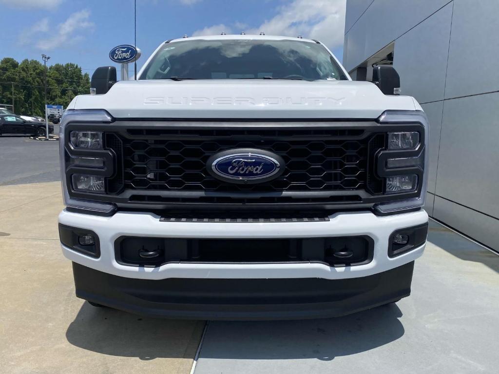 new 2025 Ford F-250 car, priced at $66,540
