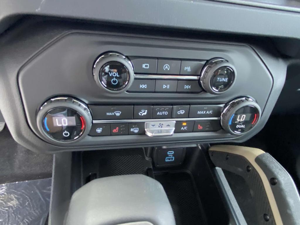 new 2025 Ford Bronco car, priced at $70,620