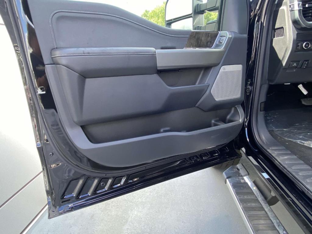 new 2025 Ford F-250 car, priced at $74,960