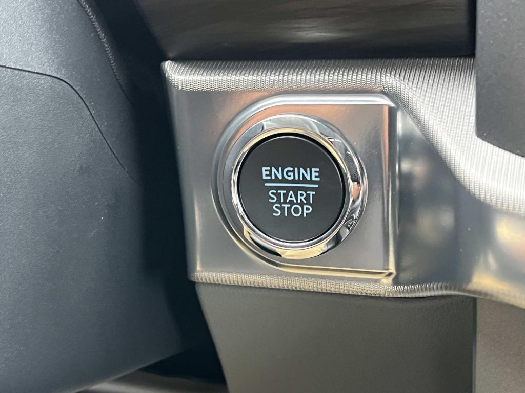 new 2025 Ford F-150 car, priced at $61,897