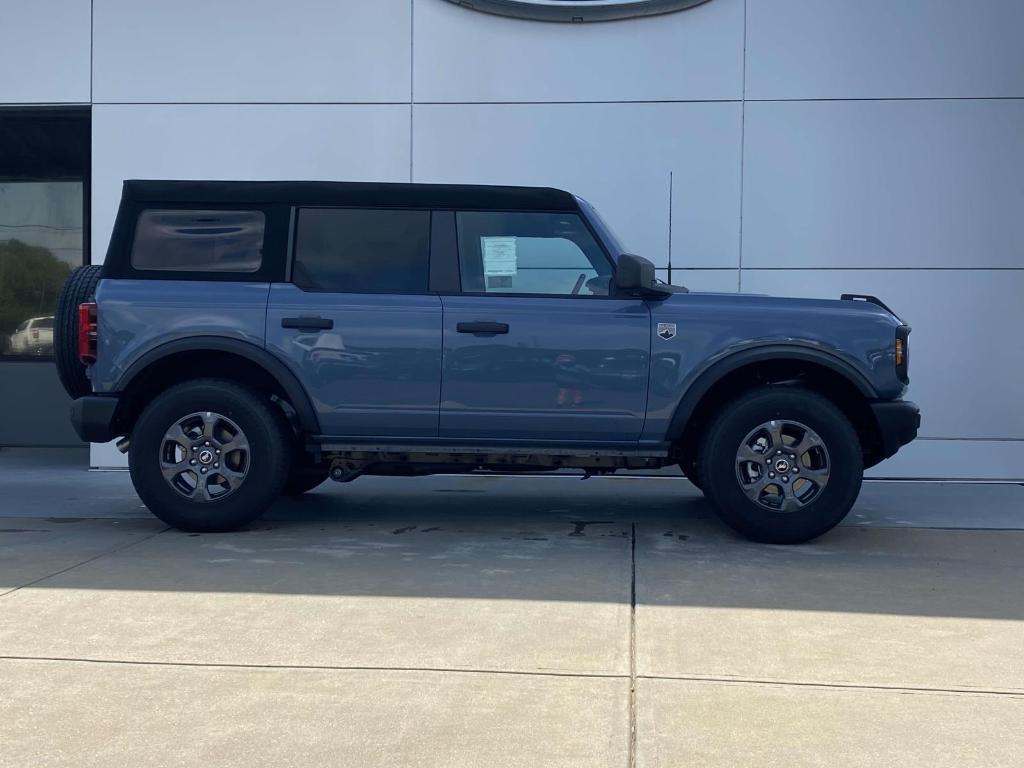 new 2025 Ford Bronco car, priced at $43,005
