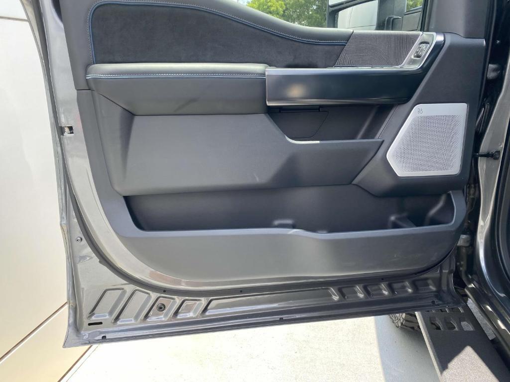 new 2025 Ford F-250 car, priced at $98,550