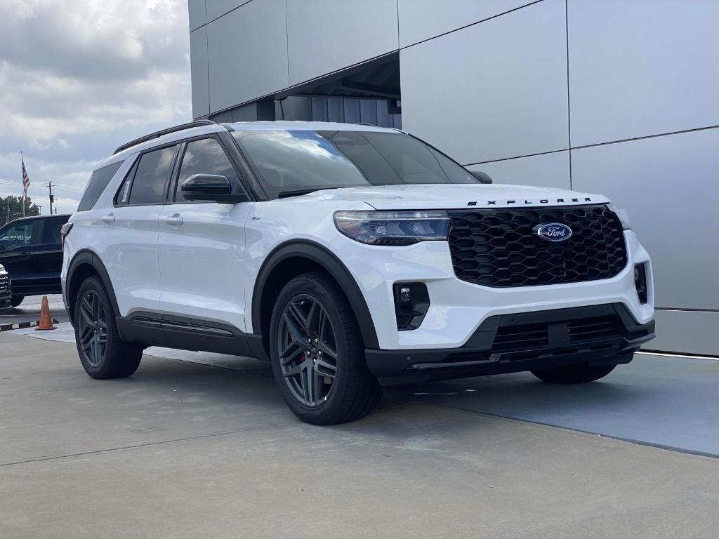 new 2025 Ford Explorer car, priced at $45,975