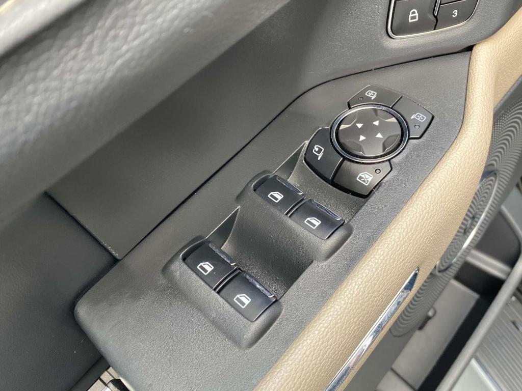used 2023 Ford Expedition car, priced at $45,997