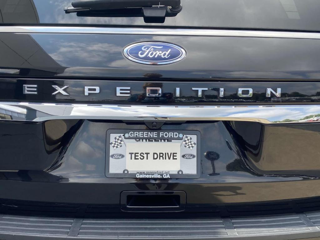 used 2023 Ford Expedition car, priced at $45,997