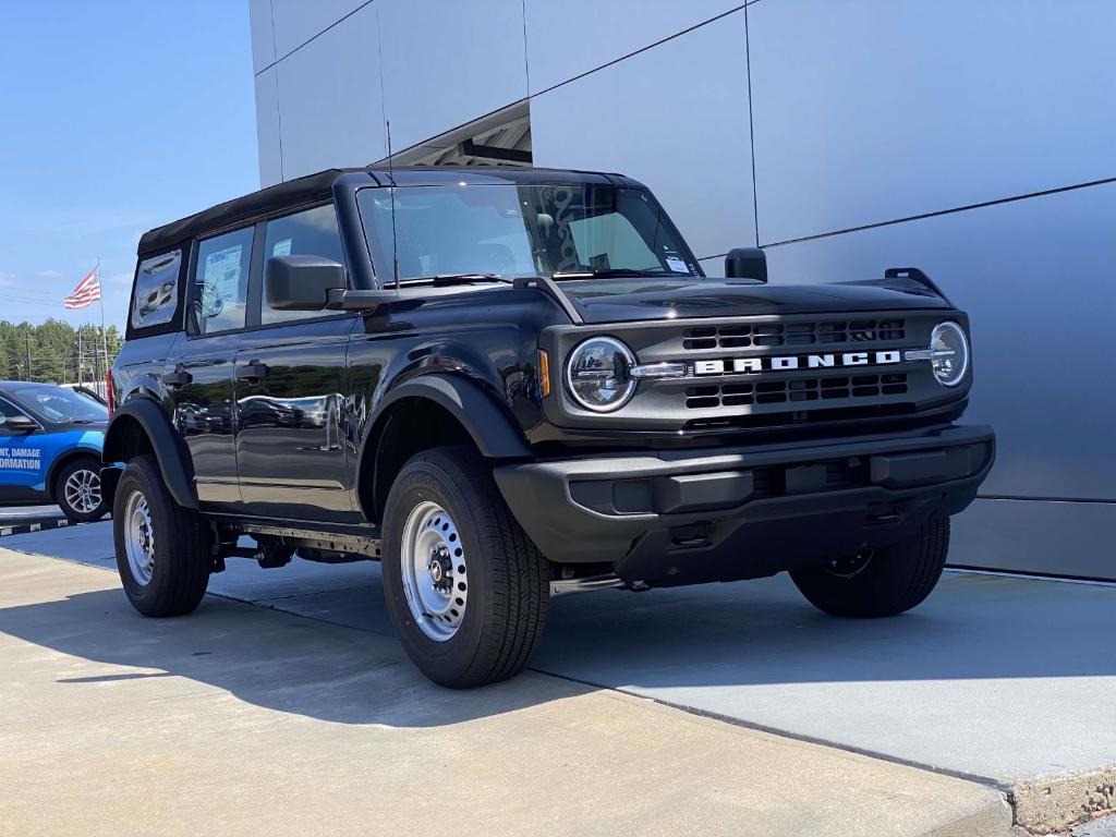 new 2025 Ford Bronco car, priced at $39,285