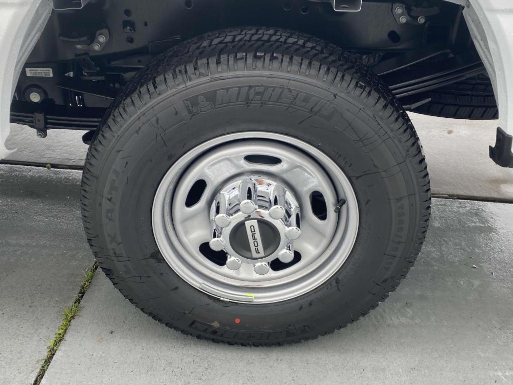 new 2025 Ford F-250 car, priced at $60,140