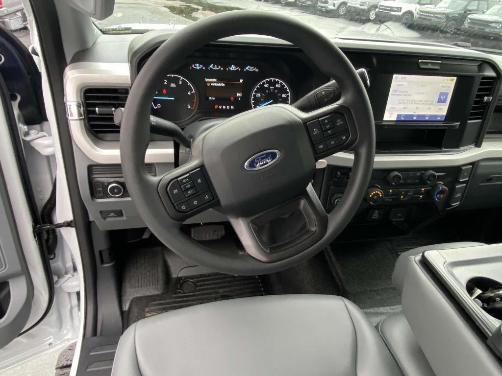 new 2025 Ford F-250 car, priced at $60,140