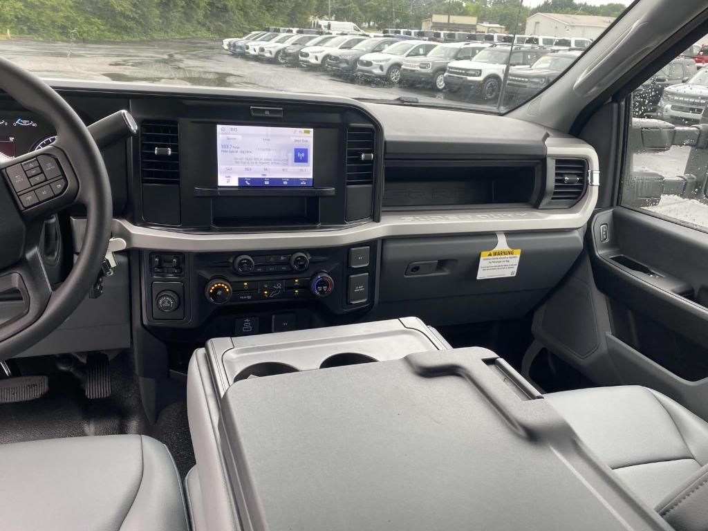 new 2025 Ford F-250 car, priced at $60,140