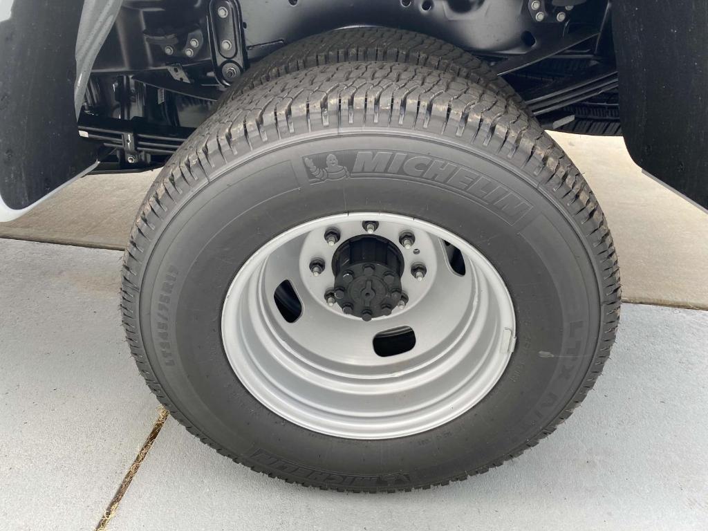 new 2025 Ford F-350 car, priced at $68,080