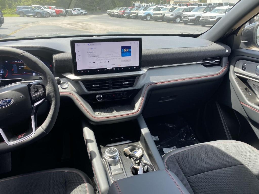 new 2025 Ford Explorer car, priced at $58,050