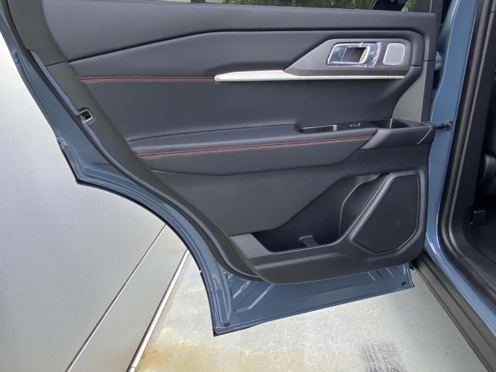 new 2025 Ford Explorer car, priced at $58,050