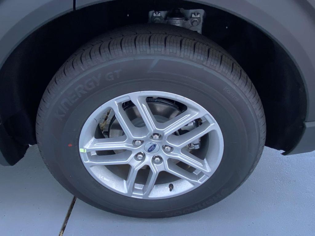 new 2025 Ford Explorer car, priced at $42,620