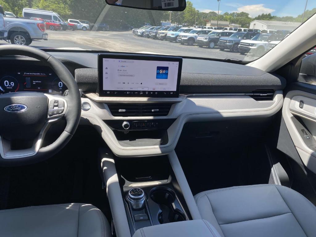 new 2025 Ford Explorer car, priced at $42,620