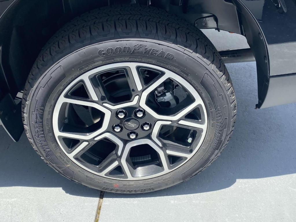 new 2025 Ford Maverick car, priced at $39,230