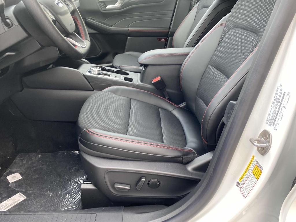 new 2025 Ford Escape car, priced at $31,315