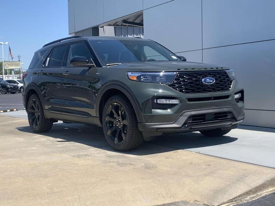 new 2024 Ford Explorer car, priced at $45,570