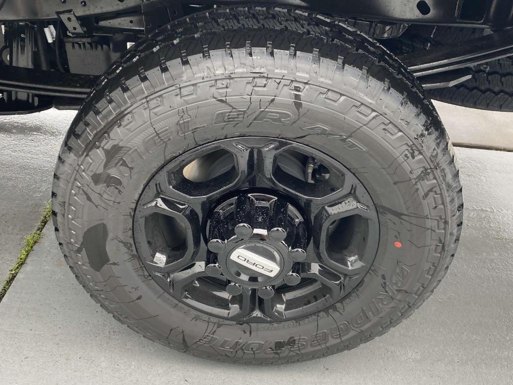 new 2025 Ford F-250 car, priced at $67,545
