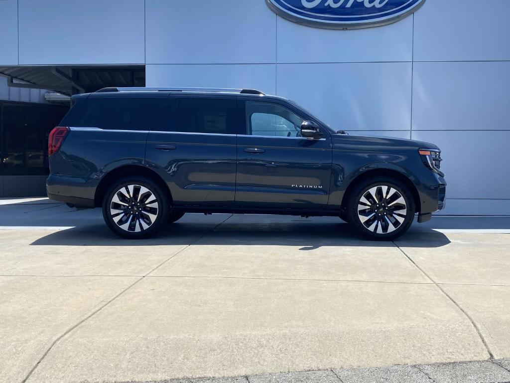 new 2025 Ford Expedition car, priced at $81,020
