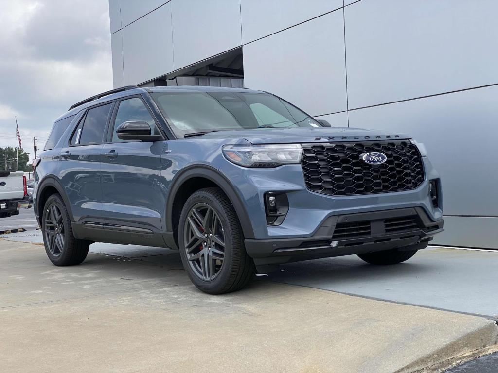 new 2025 Ford Explorer car, priced at $45,871