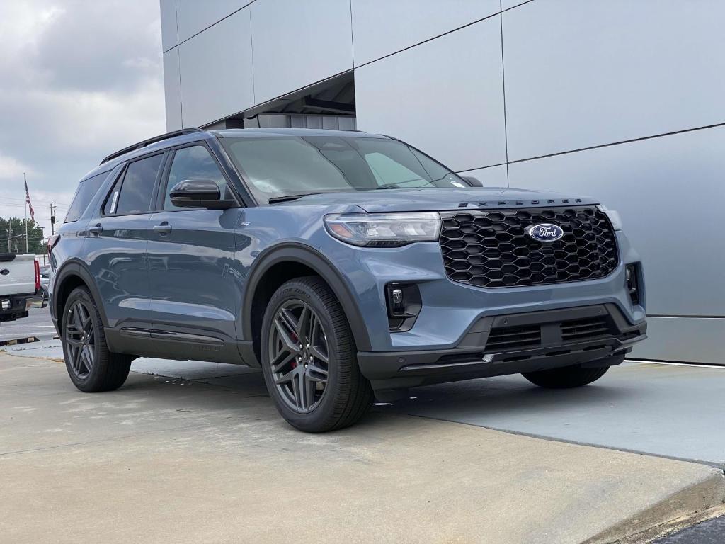 new 2025 Ford Explorer car, priced at $45,871
