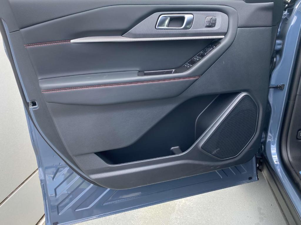 new 2025 Ford Explorer car, priced at $45,871