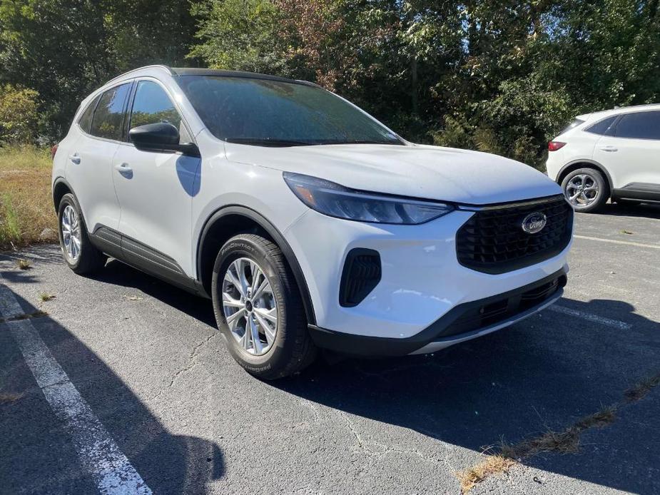 new 2025 Ford Escape car, priced at $31,430