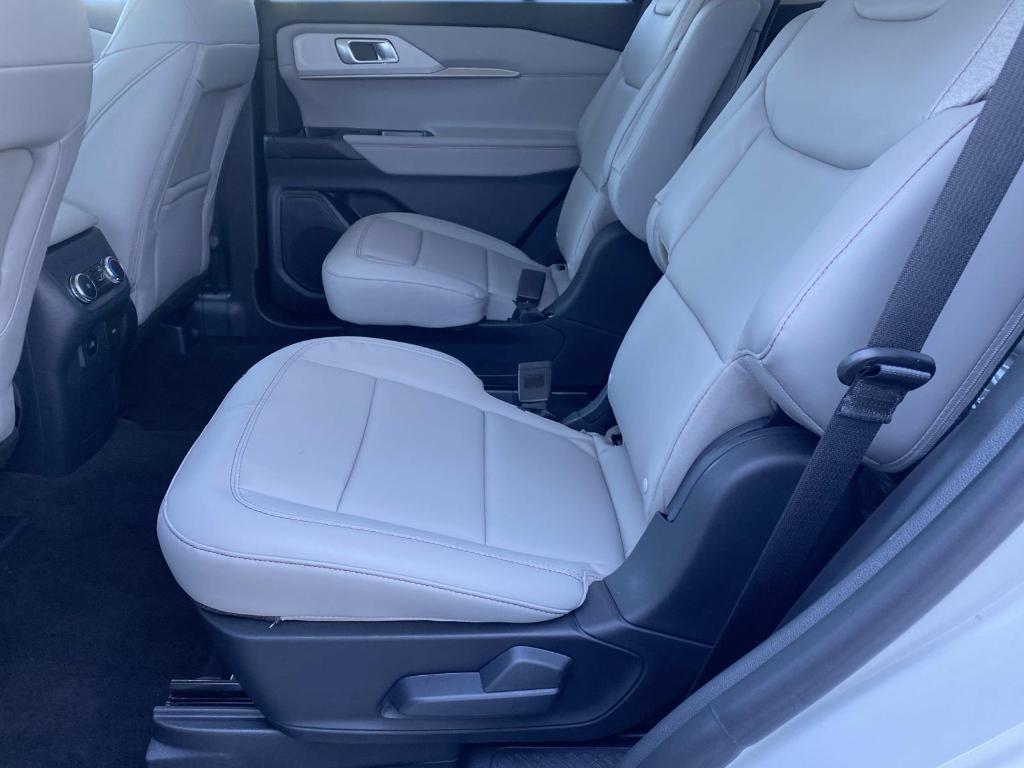 new 2025 Ford Explorer car, priced at $41,020