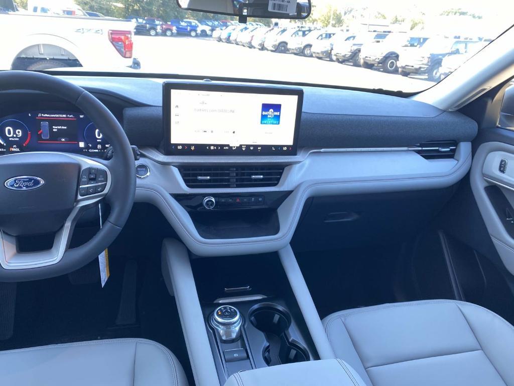 new 2025 Ford Explorer car, priced at $41,020