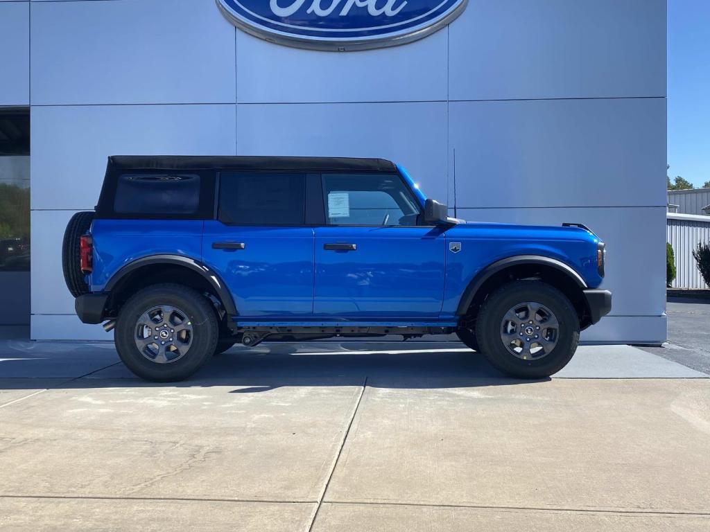 new 2025 Ford Bronco car, priced at $43,070