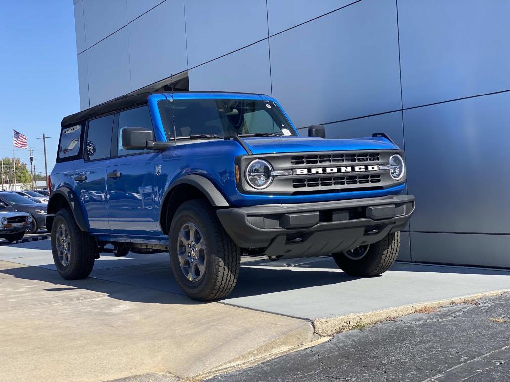 new 2025 Ford Bronco car, priced at $43,070