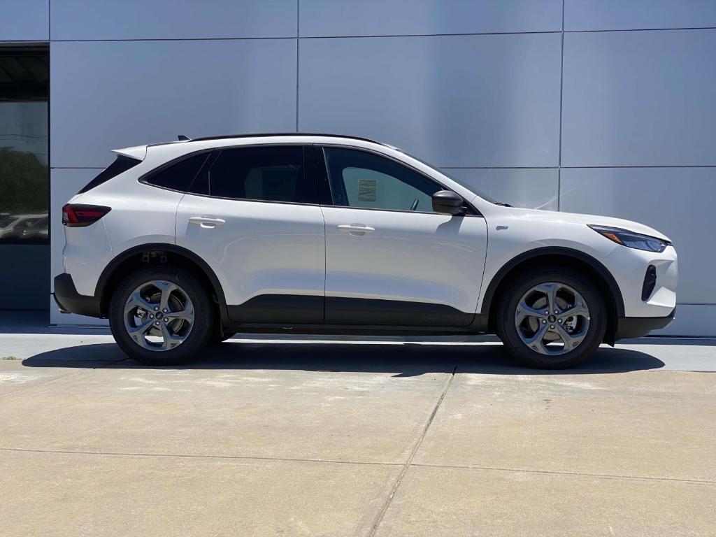 new 2025 Ford Escape car, priced at $33,091