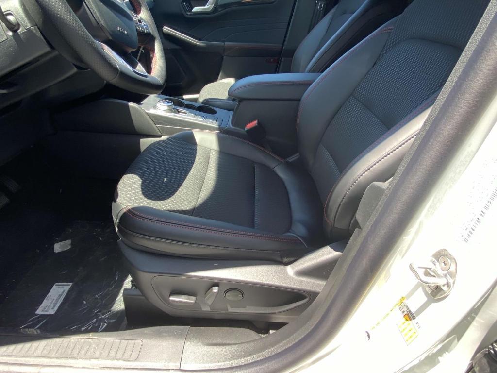 new 2025 Ford Escape car, priced at $33,091