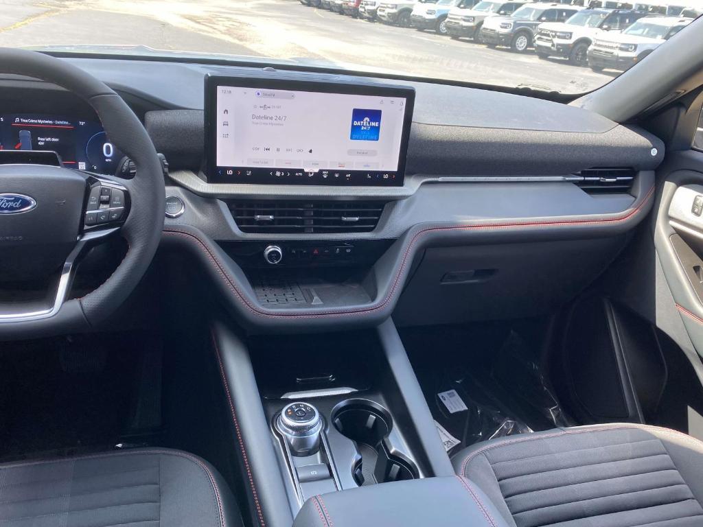 new 2025 Ford Explorer car, priced at $49,070