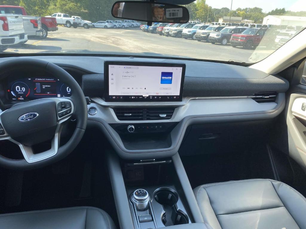 new 2025 Ford Explorer car, priced at $41,320